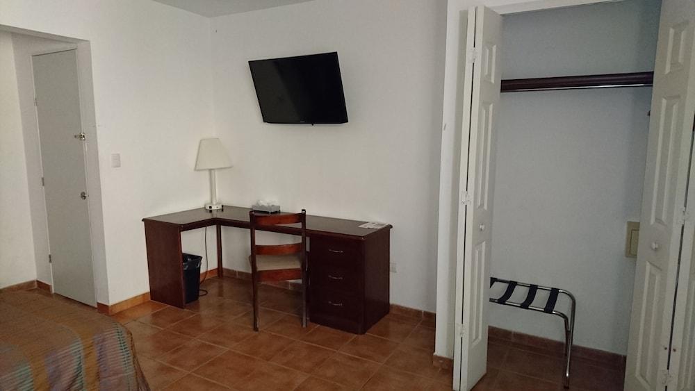 Best Western Saltillo Esterno foto