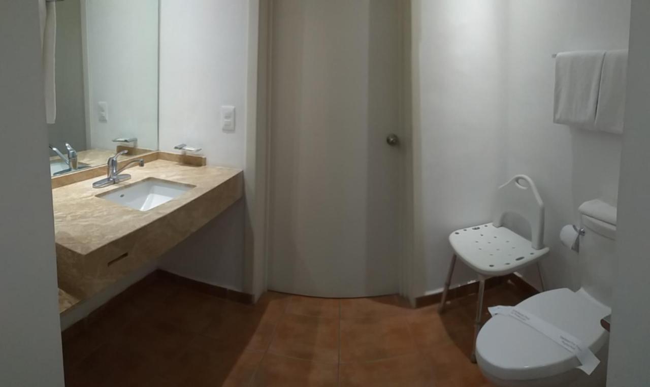 Best Western Saltillo Esterno foto