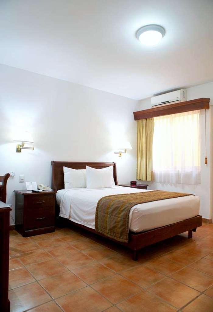Best Western Saltillo Camera foto